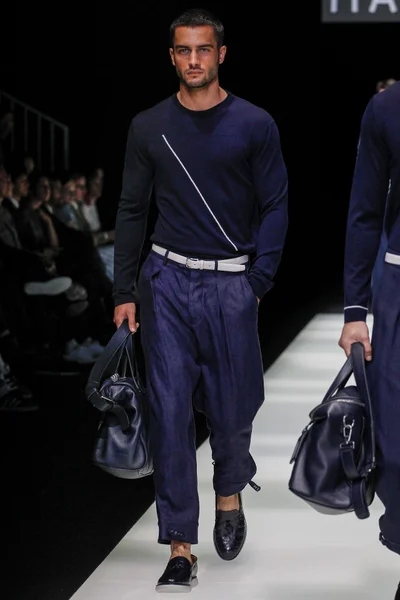 Look 69
